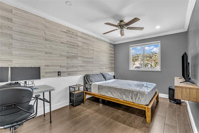 480 NE 51st St, Oakland Park, FL 33334