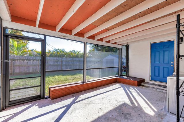 480 NE 51st St, Oakland Park, FL 33334