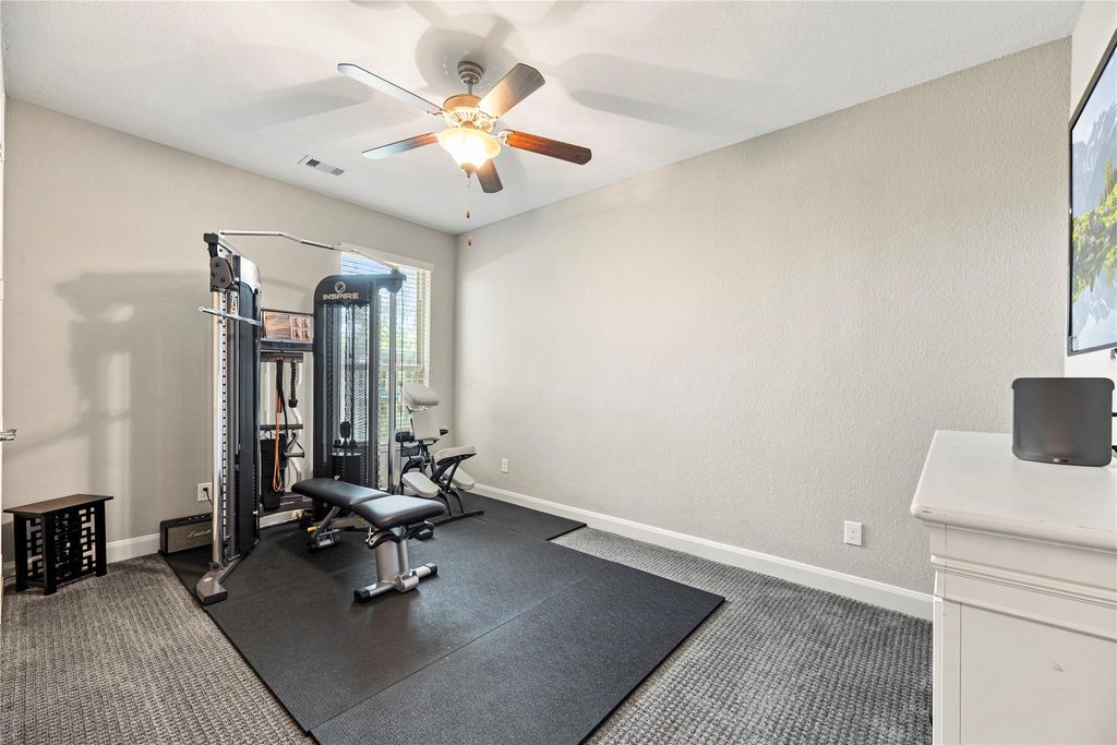 Image 11 of property listing at 6303 Nectar Grove Court, Katy, TX 77493