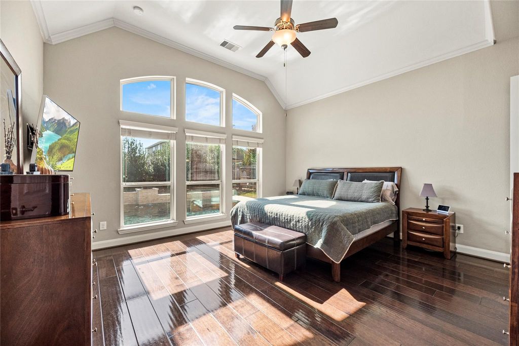 Image 25 of property listing at 6303 Nectar Grove Court, Katy, TX 77493