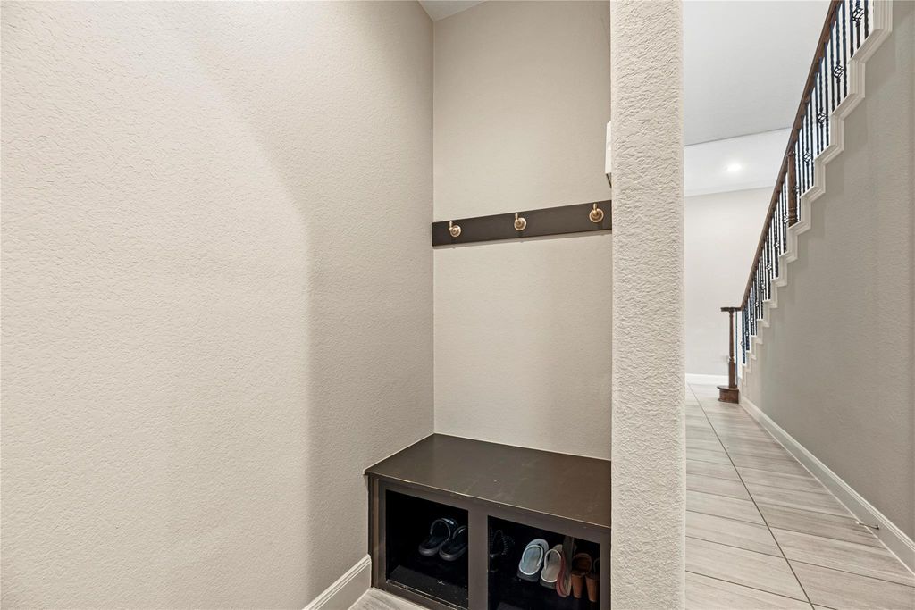 Image 32 of property listing at 6303 Nectar Grove Court, Katy, TX 77493