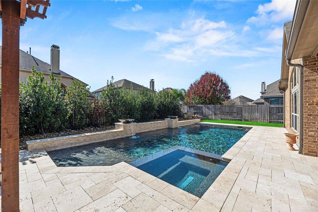 Image 42 of property listing at 6303 Nectar Grove Court, Katy, TX 77493