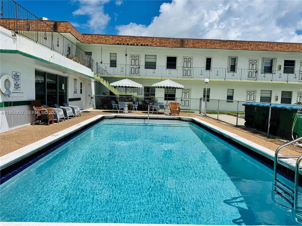 2225 Polk St 11B, Hollywood, FL 33020