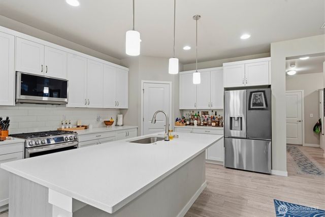 15526 Bergh Court SE, Yelm, WA 98597