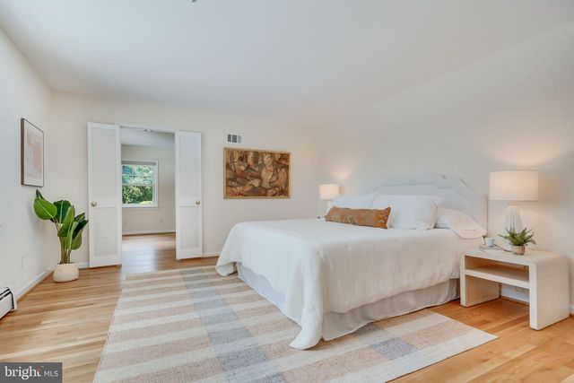 6018 ONONDAGA RD, Bethesda, MD 20816