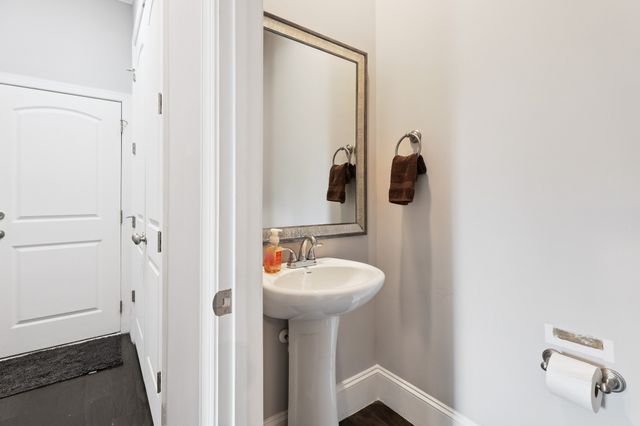 200 Cedar Place Row, Nashville, TN 37221