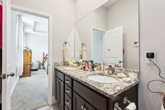 200 Cedar Place Row, Nashville, TN 37221