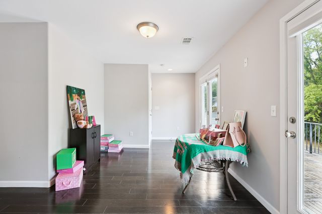 200 Cedar Place Row, Nashville, TN 37221