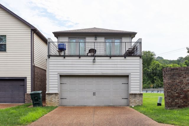 200 Cedar Place Row, Nashville, TN 37221