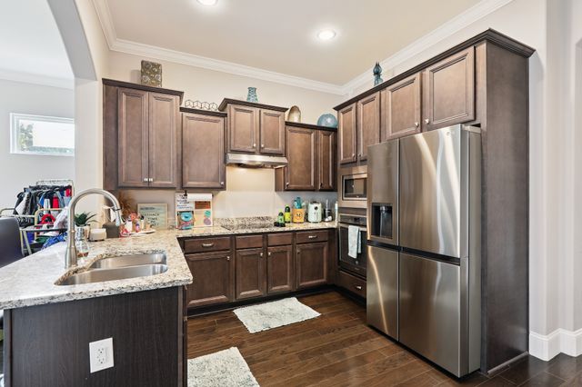 200 Cedar Place Row, Nashville, TN 37221