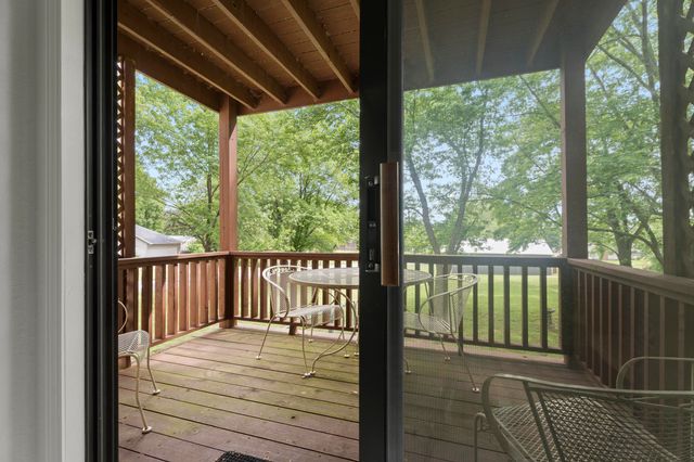 1020 Ahnawake Street, Grove, OK 74344