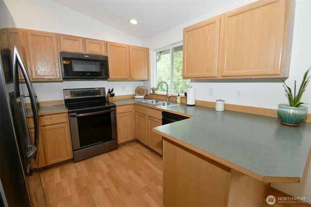 3007 Lake Drive, Lake Stevens, WA 98258