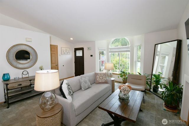 3007 Lake Drive, Lake Stevens, WA 98258