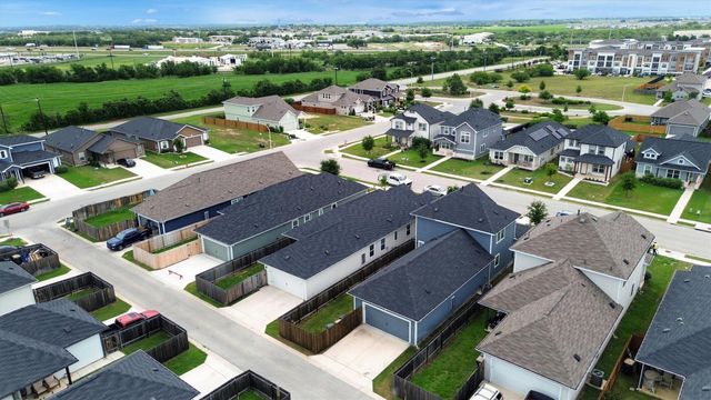 124 Zion DR, Kyle, TX 78640