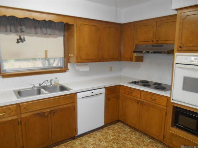 1165 S Tinley Dr, Baton Rouge, LA 70815