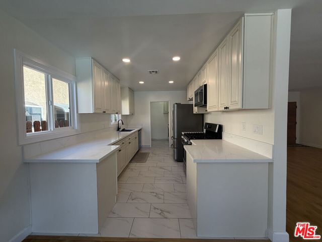 6223 Enfield Avenue, Encino, CA 91316