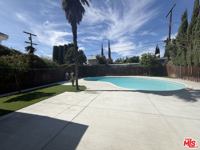 6223 Enfield Avenue, Encino, CA 91316