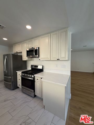 6223 Enfield Avenue, Encino, CA 91316