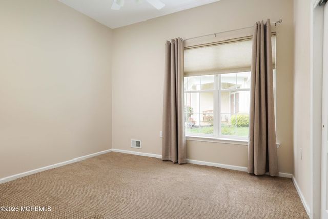 30 Gardenways Court, Lakewood, NJ 08701