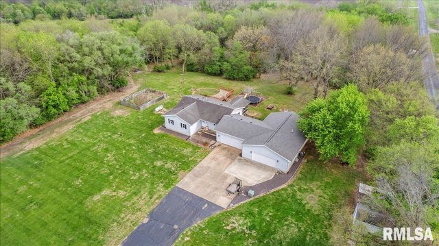 3838 N 8TH Street Road, Springfield, IL 62707