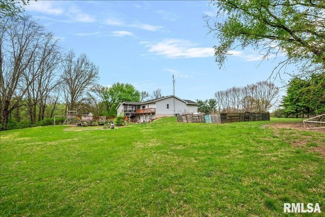 3838 N 8TH Street Road, Springfield, IL 62707