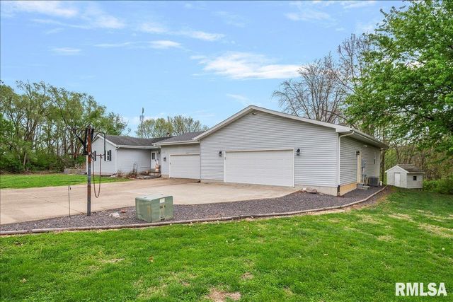 3838 N 8TH Street Road, Springfield, IL 62707