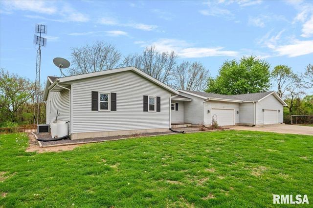 3838 N 8TH Street Road, Springfield, IL 62707