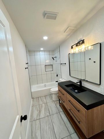 4310 Jorns Street, Houston, TX 77045