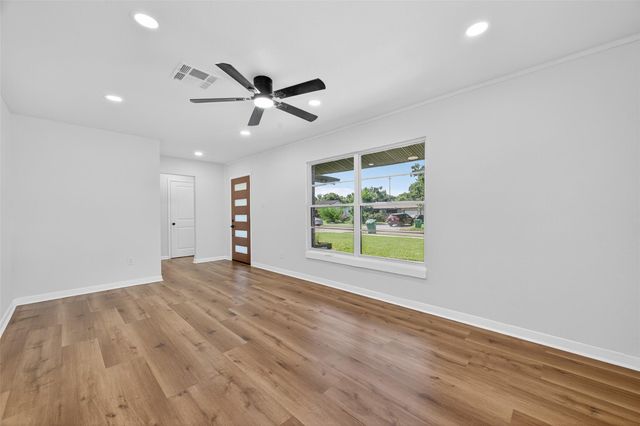 4310 Jorns Street, Houston, TX 77045