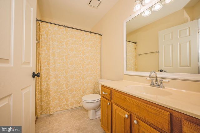 2891 BARRLEY DR, Dumfries, VA 22026