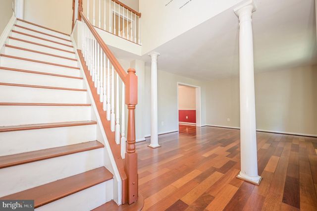 2891 BARRLEY DR, Dumfries, VA 22026