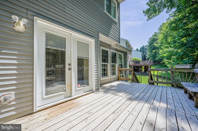 2891 BARRLEY DR, Dumfries, VA 22026