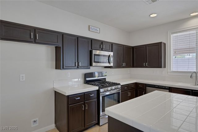 829 Dancing Vines Avenue, Las Vegas, NV 89183