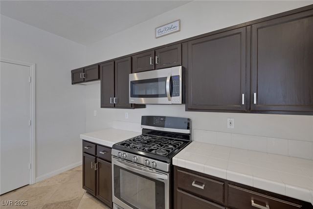 829 Dancing Vines Avenue, Las Vegas, NV 89183