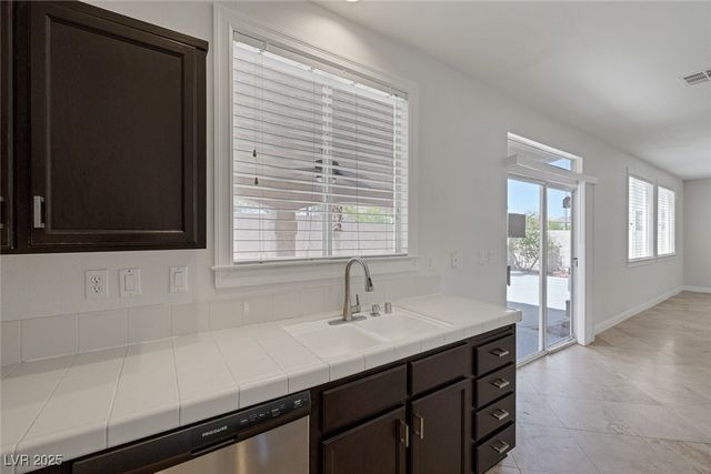 829 Dancing Vines Avenue, Las Vegas, NV 89183