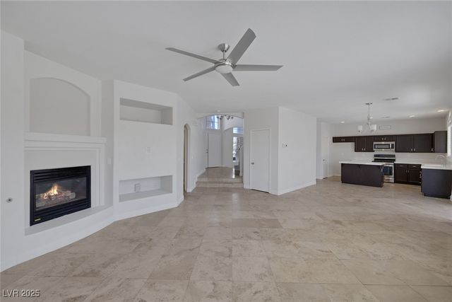 829 Dancing Vines Avenue, Las Vegas, NV 89183