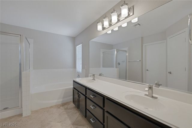 829 Dancing Vines Avenue, Las Vegas, NV 89183