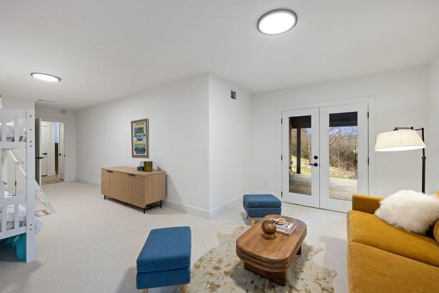 408 Rolling Green DR, Lakeway, TX 78734