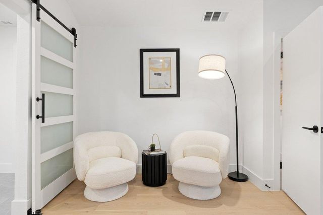 408 Rolling Green DR, Lakeway, TX 78734