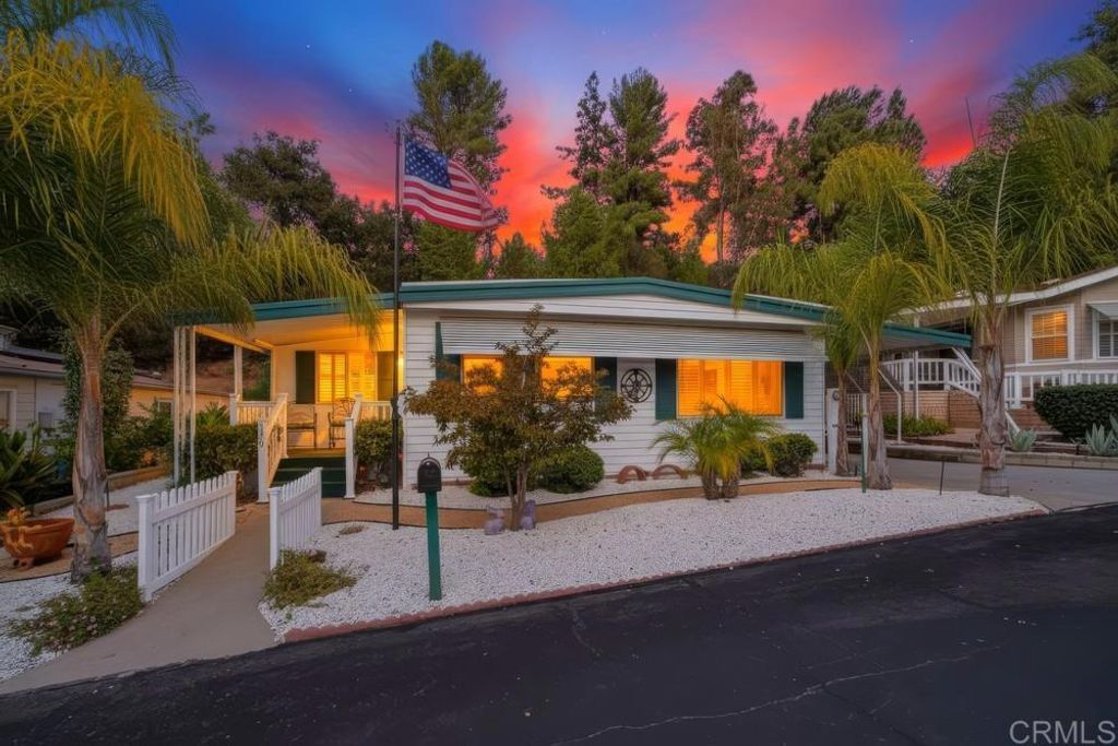 8975 Lawrence Welk Drive SPC 120, Escondido, CA 92026 — exterior