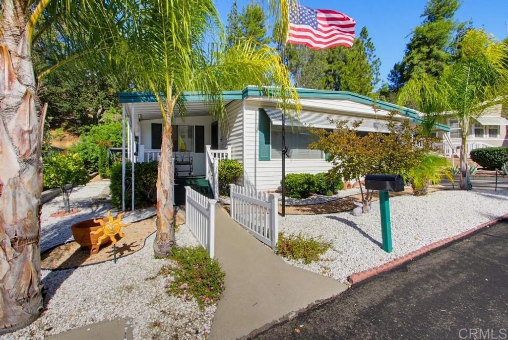 8975 Lawrence Welk Drive SPC 120, Escondido, CA 92026 — photo 3