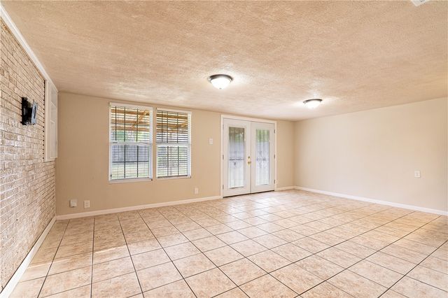 5905 Norvel Dr, Corpus Christi, TX 78412