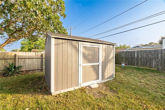 5905 Norvel Dr, Corpus Christi, TX 78412