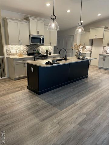 1585 Belleau Creek Road 1 A, O'fallon, MO 63366