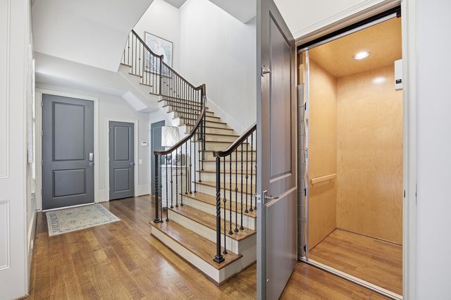 3240 Bammel Lane, Houston, TX 77098