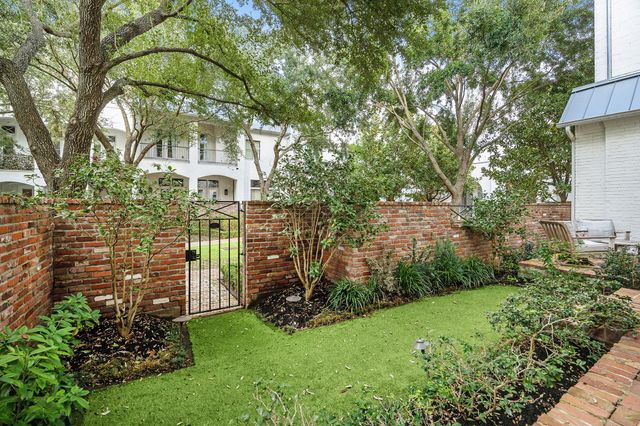 3240 Bammel Lane, Houston, TX 77098