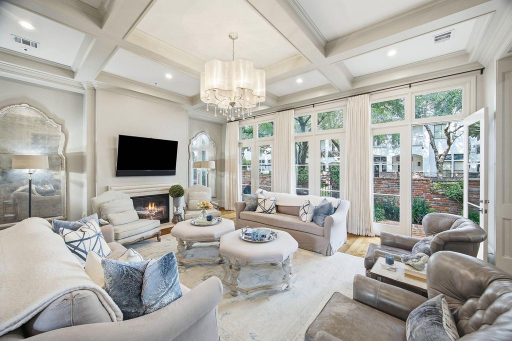 3240 Bammel Lane, Houston, TX 77098