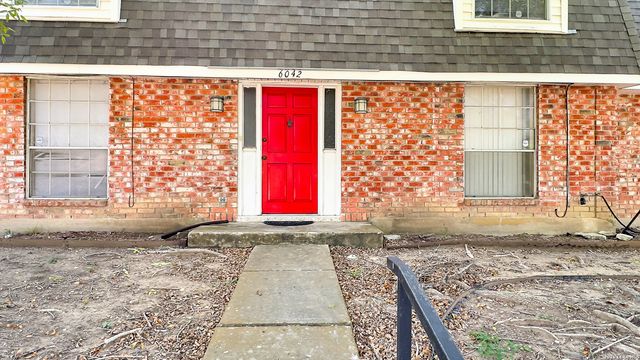 6042 FOREST SHADOW ST, San Antonio, TX 78240