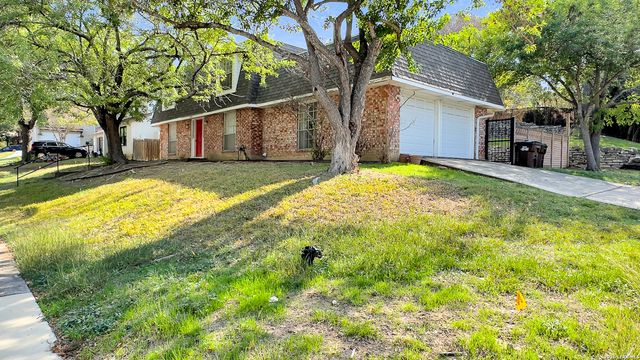 6042 FOREST SHADOW ST, San Antonio, TX 78240