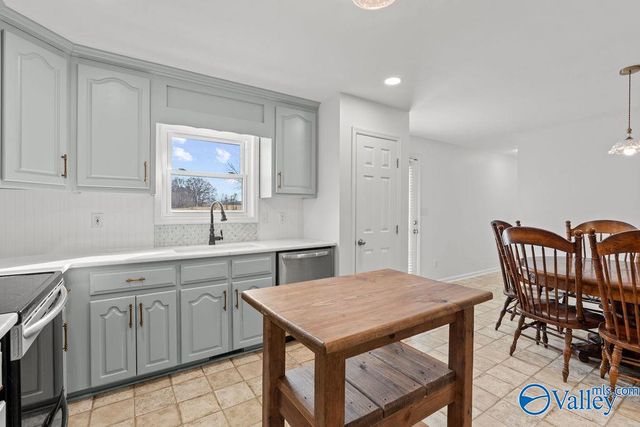 154 Cameron Church Road, Gurley, AL 35748